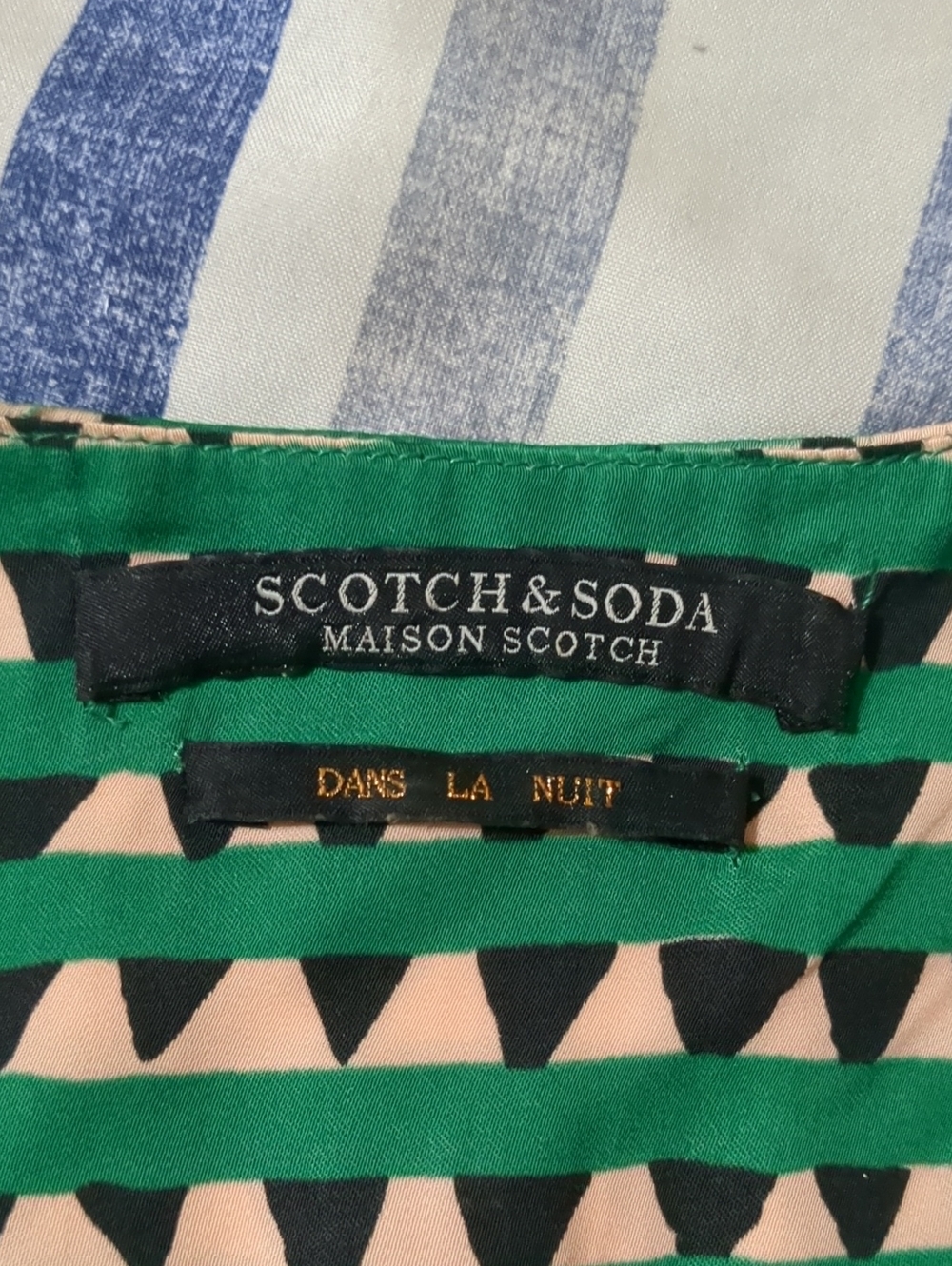 SCOTCH & SODA MAISON SCOTCH MIDI SATIN WRAP OVER PRINTED DRESS Size L - Picture 11 of 13